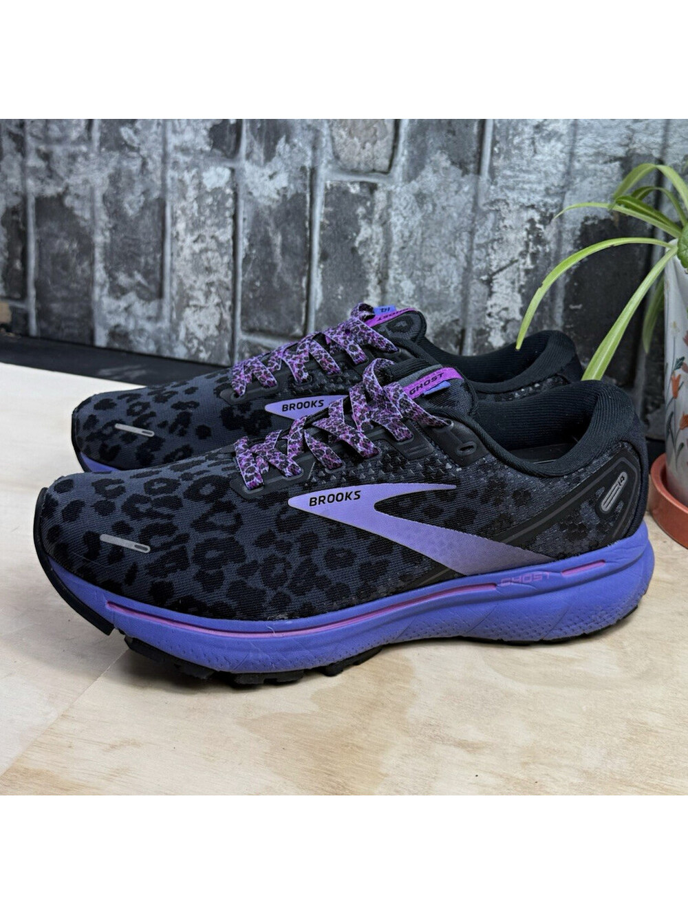 Brooks Ghost 14 Electric Cheetah Women’s Black/Purple Low Top Lace-Up Mesh